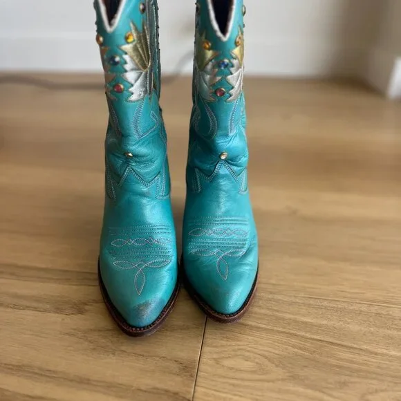 Cowboy boots - Picture 2 of 3